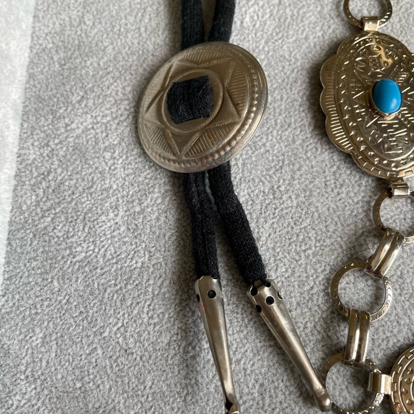 Western wear bolo tie and belt - Picture 2 of 6